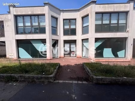bureaux 220 m²