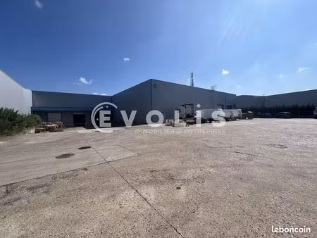 local industriel 2 000 m²