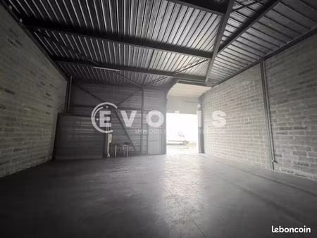 local d'activité 310 m²