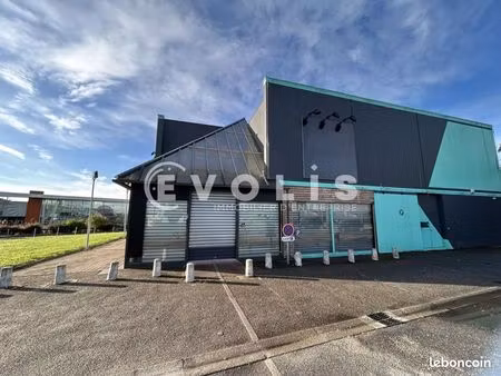 local commercial 450 m²