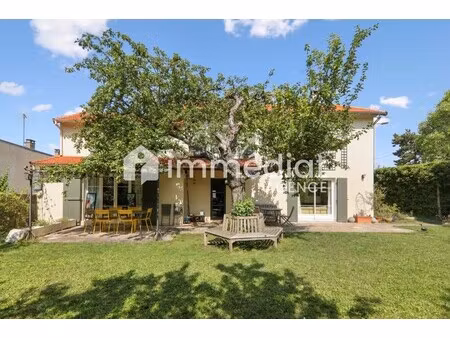 maison de luxe à vendre dans le quartier mont valérien