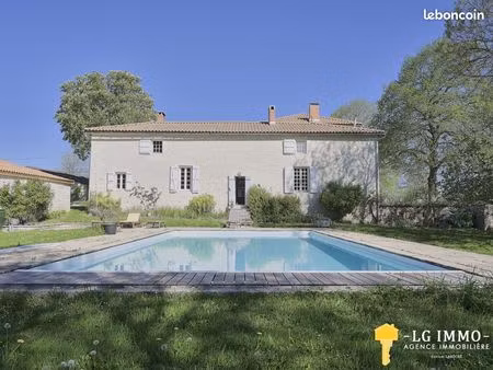 maison 7 pièces 535 m²