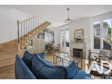 maison de luxe à vendre dans le quartier agent sarre-centre-les vallées-la garenne