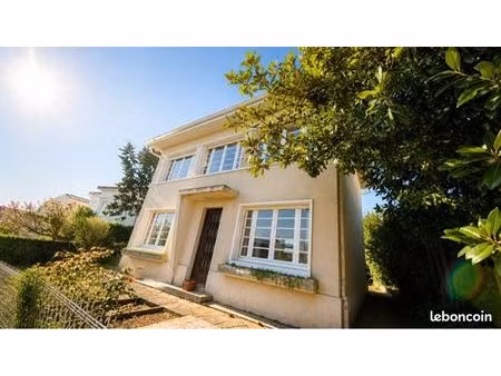 royan – maison avec 2 logements indépendants – 100 m² hab – terrain 364 m² – garage