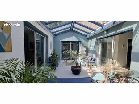 maison 183 m²  6 pièces  piscine