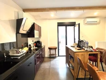 appartement t2 - cour privative - centre ville lesparre médoc