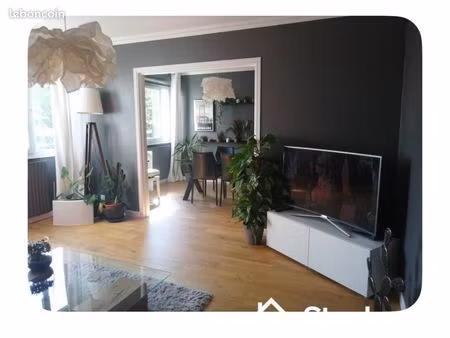 chambre 1 pièce 12 m²