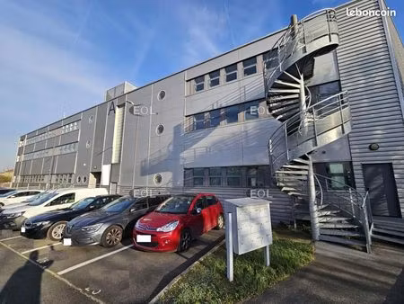 bureaux 255 m²