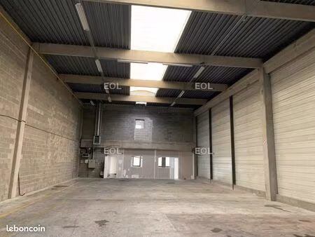 local d'activité 503 m²