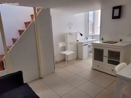 loue maison meublée 21m² + mezanine nansouty