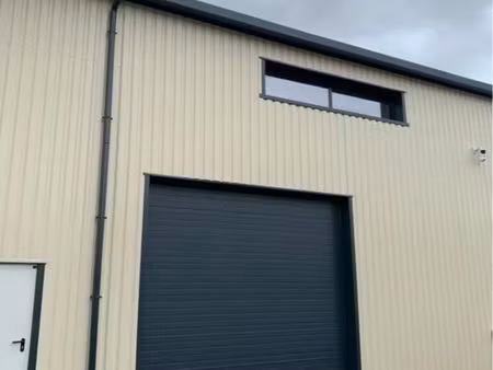 local neuf 220m2 entrepôt garage artisan stockage