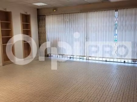 local commercial 222 m²