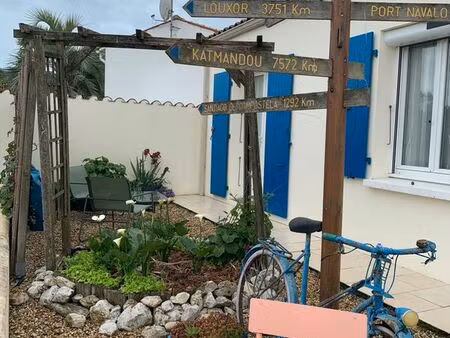 studio indépendant et calme avec terrasse et jardinet