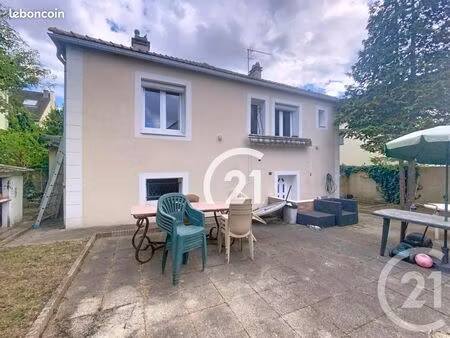 maison 3 pièces 75 m²