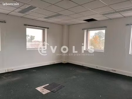 bureaux 458 m²