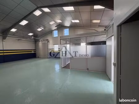 local industriel 150 m²