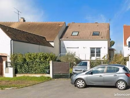 maison familiale avec jardin et sous-sol aménagé – proche rer a
