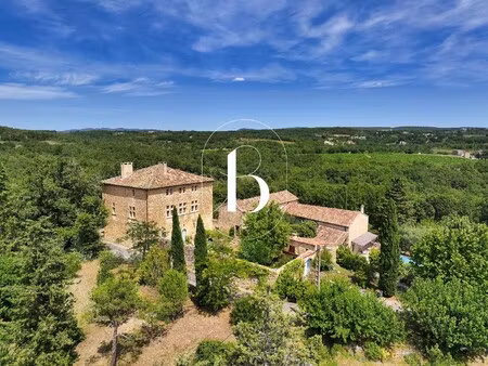 château à vendre à uzès