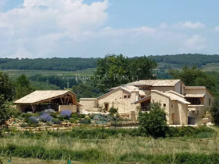 maison de luxe à vendre à sabran