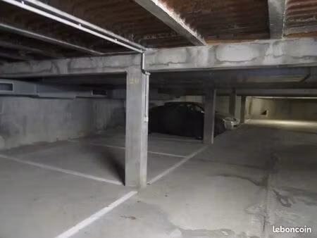 place de parking sous terrain