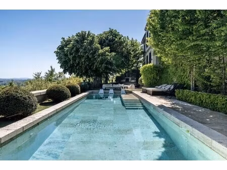 maison de luxe à vendre dans le quartier crepieux