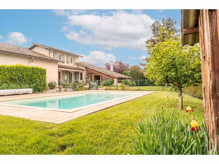 villa de luxe à vendre à saint-lager