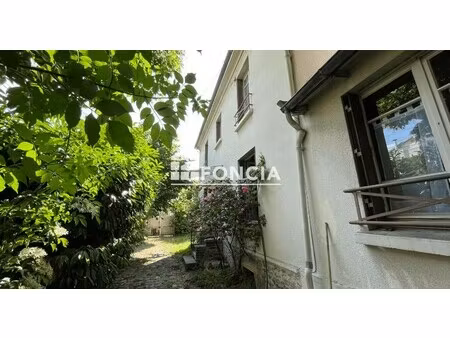 maison de luxe à vendre dans le quartier le pave de l'hay