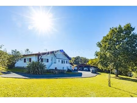 maison de 250 m² à urrugne