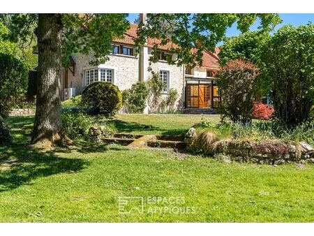 maison de caractère avec piscine sur beau terrain aux portes de rambouillet