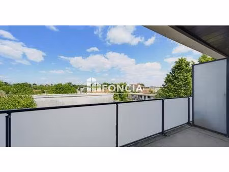 appartement deux pièces centre ville bassens