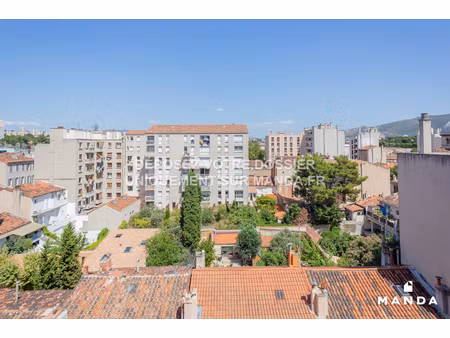 chambre en colocation fille au cœur de marseille