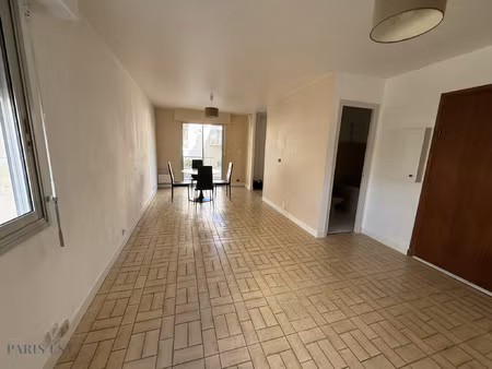 studio de 33 m2 secteur place du marché / gare