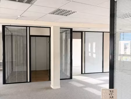 a louer bureaux 140 m² - 3 parkings - tours centre / place jean jaurès