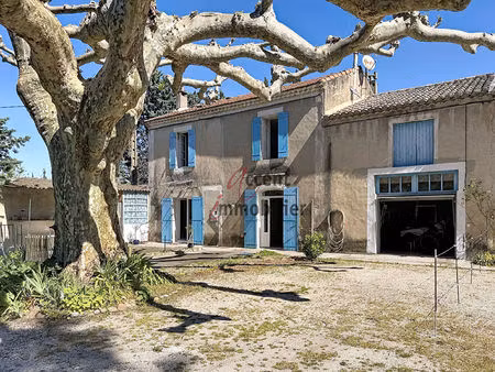 mas en campagne comprenant deux logements