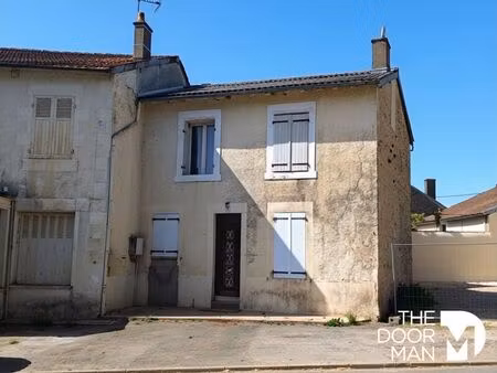 maison 86160