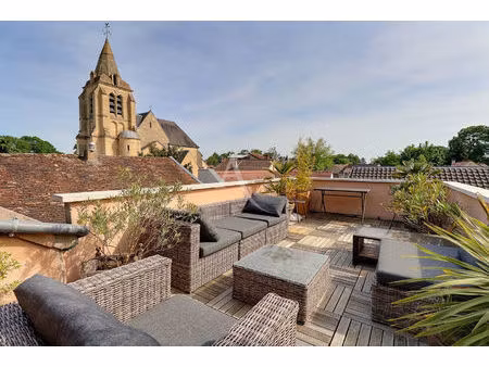 bien de charme avec terrasse et vue sur l'église ? quartier historique