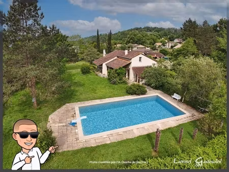 maison à vendre avec piscine 9 pièces 4 chambres sur la commune de montcaret en dordogne (
