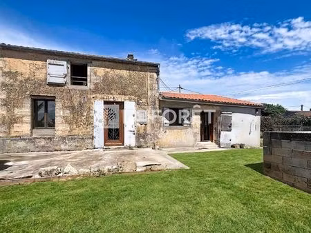 maison pierre avec jardin calme et potentiel