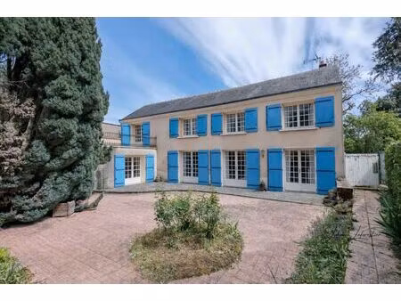 maison 7 pièces de 194m²