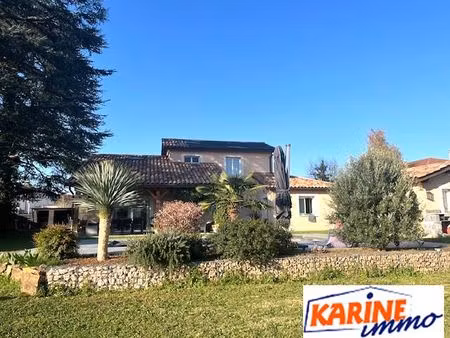 villa - 156m ²