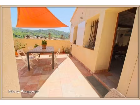 a oraison  maison de ville avec terrasse et jardin  4 pièces plus studio indépandant