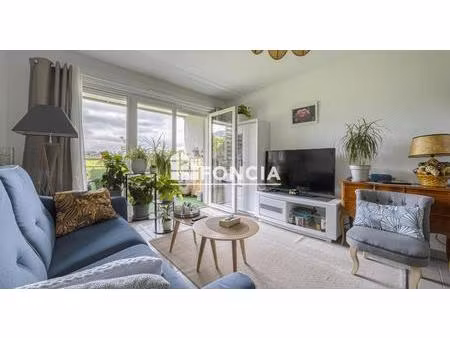 à vendre en exclusivité – t2 lumineux avec terrasse + garage – seynod