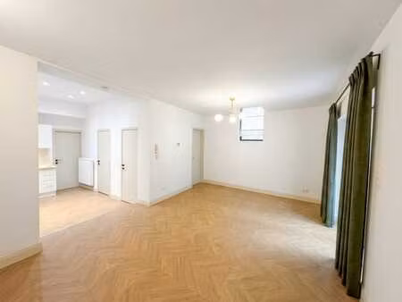 superbe appartement 1 chambre dans le centre de tournai