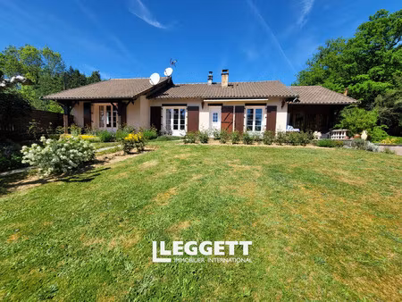 maison 8 pièce(s)  étagnac