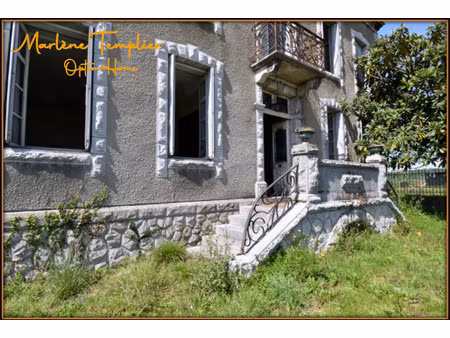 maison de maître 1909 – 6 chambres – vue pyrénées – grange – fort potentiel (64)