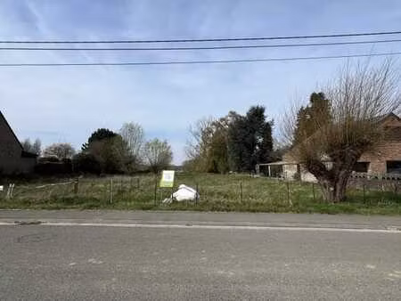 terrain à bâtir de 15 ares en pleine campagne