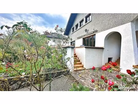 maison 6 pièces 175 m²