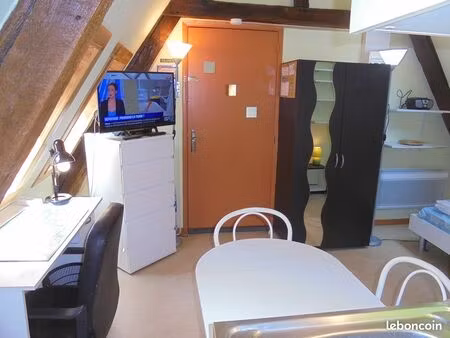 studio tout équipé  proche gare  06 juin