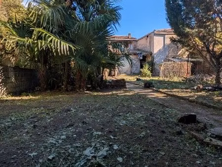 maison de ville à rénover avec jardin  dépendance et combles aménageables - fort potentiel