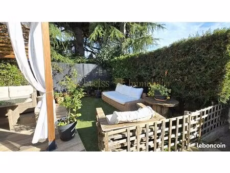 villa 6 pièces 147 m²